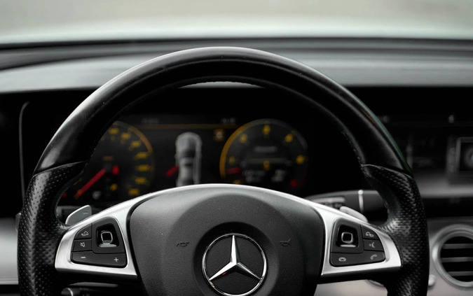 Mercedes-Benz Klasa E cena 155000 przebieg: 240000, rok produkcji 2016 z Góra małe 596
